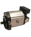 [DKWK 81 009 114 B] Pomp 2 gaten 106,4 - SAE A - spline as 9T - 25,0 cc - Links draaien - speciaal CNH - Bosch