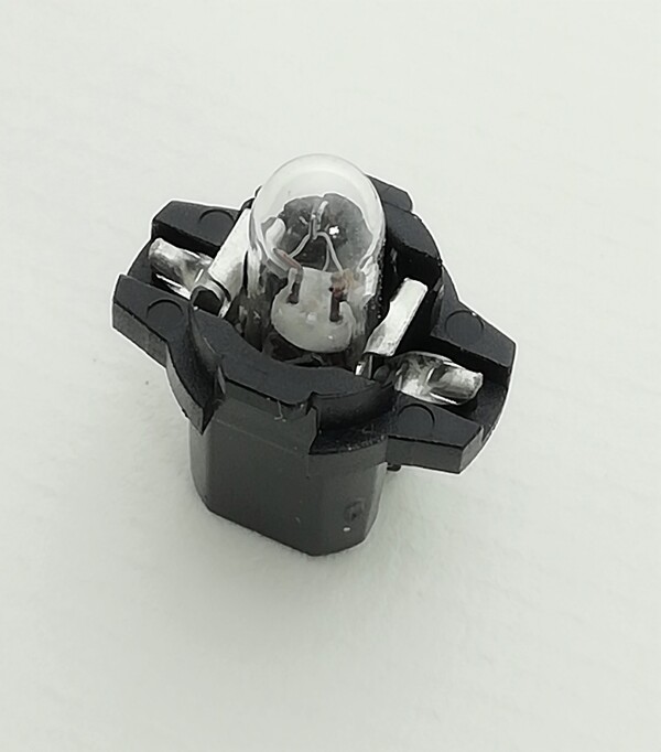 [OSRA2721 MF8] Gloeilamp    12V   1,2W    B8,3d