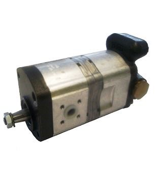 [DKWK 81 001 204 B] Pomp 2 gaten 60,0 x 60 - conische as - 8,0 +  8,0 cc + Klep -  Links draaien - Bosch
