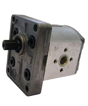 [DKWK 81 007 152 H] Pomp 4 gaten 52,0 x72 - Getante as 14 T - 3,8 cc - Links draaien