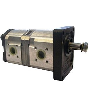 [DKWK 81 010 208 B] Pompe 4 trous 71,4 x 96 - special Claas - axe conique - 14,0 + 8,0 cc - Rotation droite - Bosch